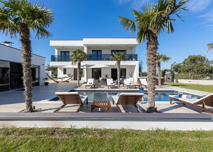 Vikendica Quercus Brisevo